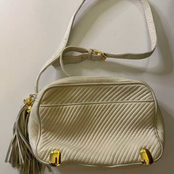 Vintage J Tiras Crossbody/Shoulder Ivory Bag Multi-Compartments, Tassels - Picture 12 of 12